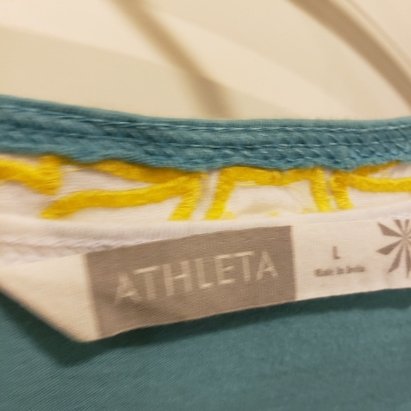 Athleta Top - Picture 2 of 2